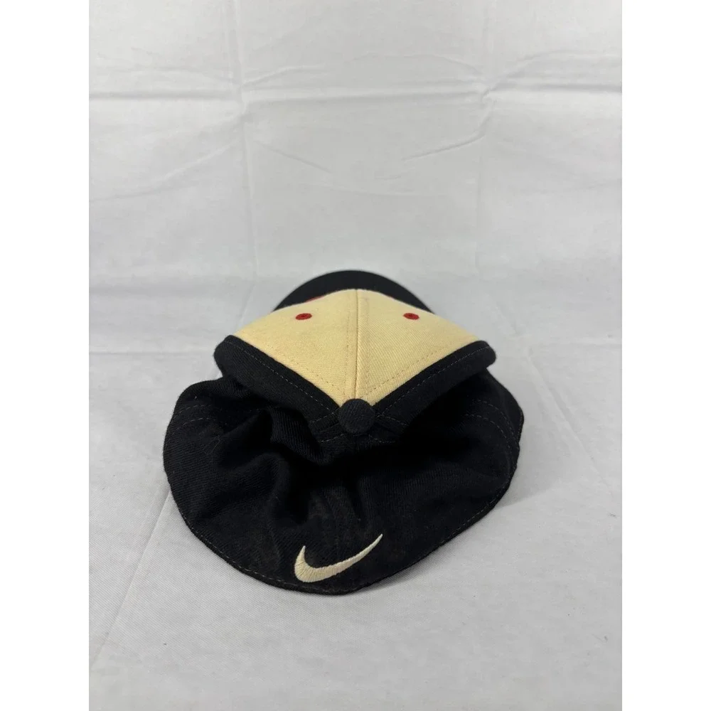 Nike Club Unstructured Futura Crown Baseball Hat Cap Mens Black Cream Wool 7 1/4